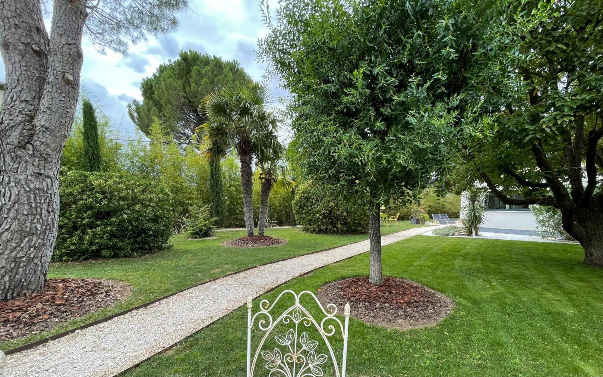 Le Cherche Midi, Entre Nimes, Le Pont Du Gard, Uzes, Arles Marguerittes Exterior foto